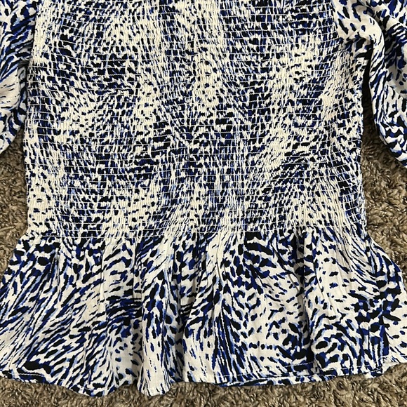 NWT Express Short Sleeve Patterned peplum top - Picture 4 of 6